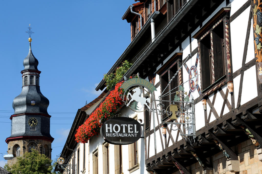 Weinkastell Zum Weissen Ross Hotel Kallstadt Exterior photo